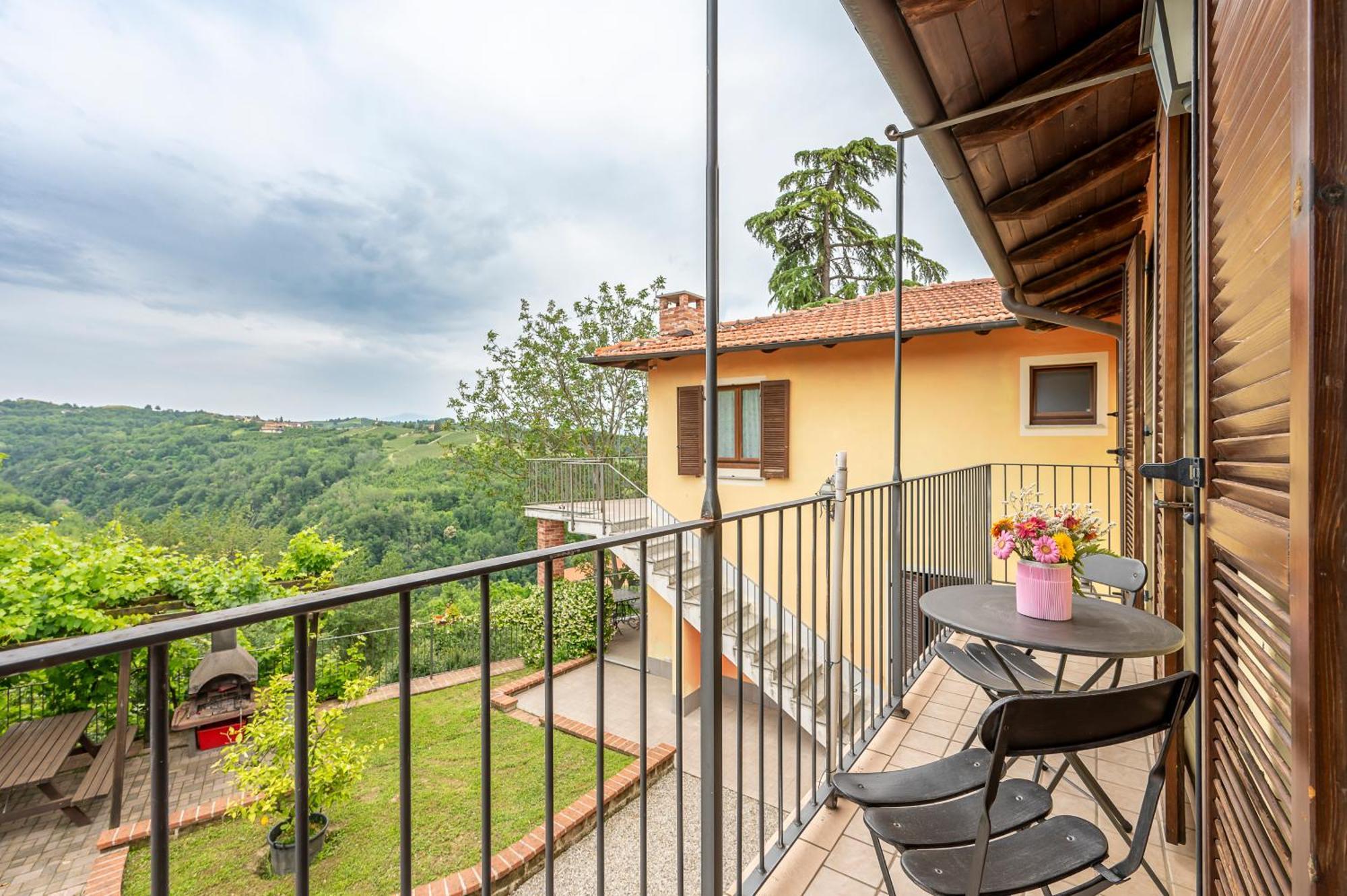 Agriturismo Cantine Bevione Farigliano Exterior foto